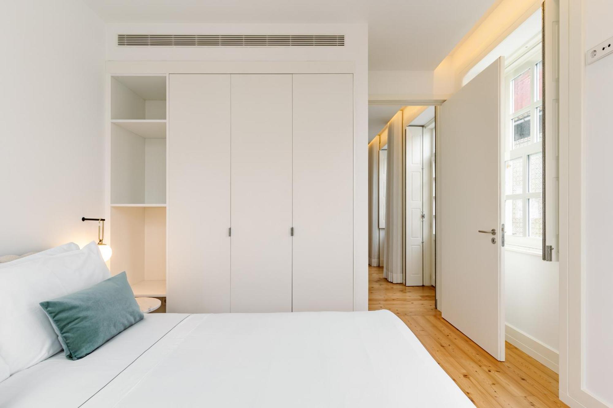 Апартаменты Feel Porto Clerigos Charm Flats Экстерьер фото